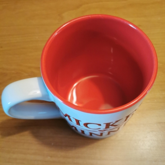 Disney's Mickey & Minnie Mouse Glitter Mug - Picture 4 of 5